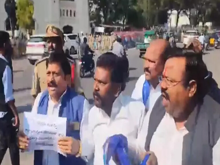 అసెంబ్లీ ముట్టడికి యత్నించిన మాల సంఘాల నేతలు అరెస్ట్..!