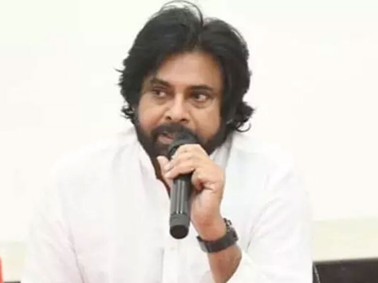 ఇంగ్లీష్ ఒక్కటే పేదరికాన్ని దూరం చేస్తుంది అనడం సరికాదు : పవన్ కళ్యాణ్