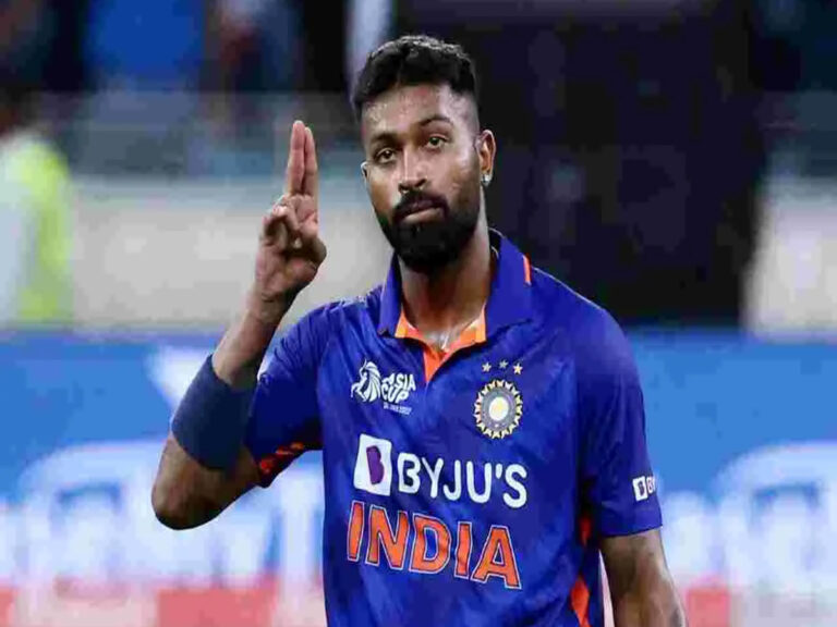 IND Vs PAK : కష్టాల్లో పాక్.. కీలక వికెట్లు తీసిన భారత బౌలర్లు