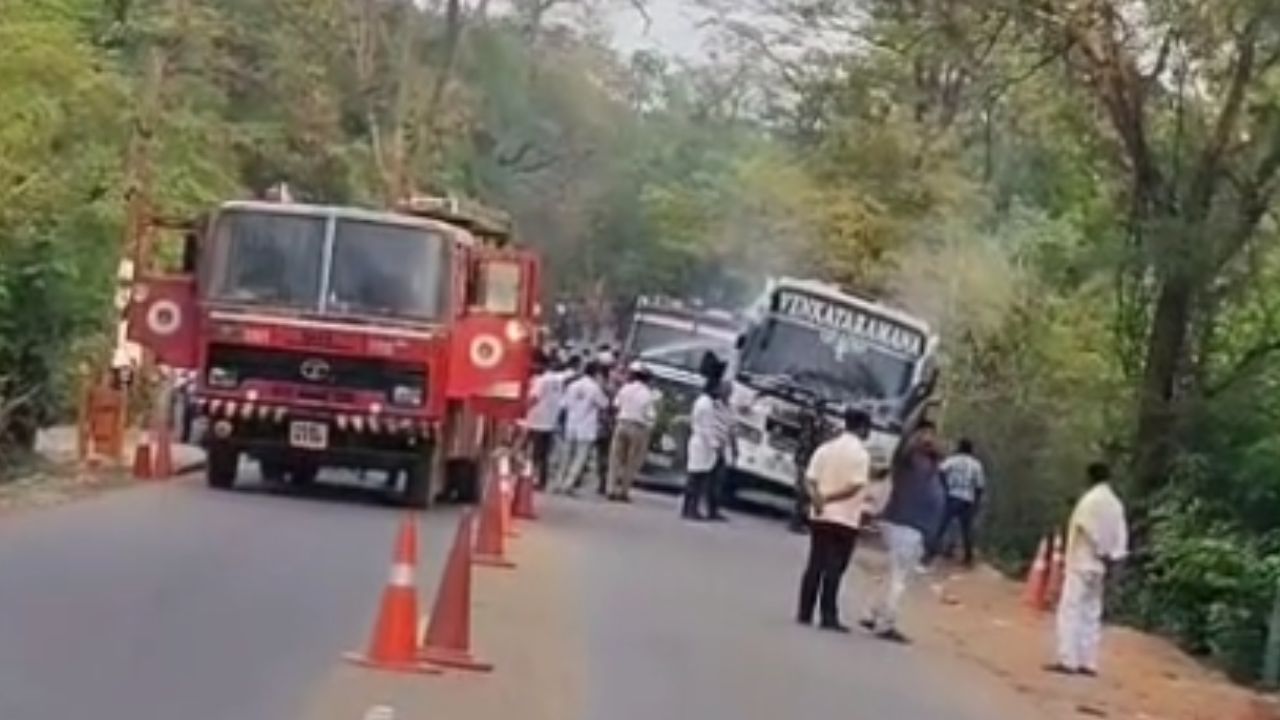 Private bus going to Saraswati Pushkaram set on fire in Kaleshwaram