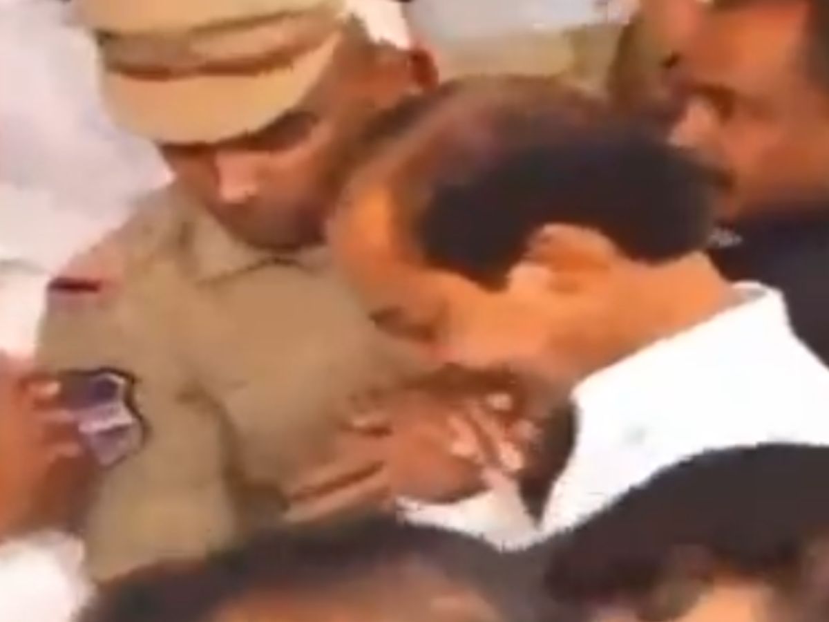 KCR sheds tears after seeing Maganti's body