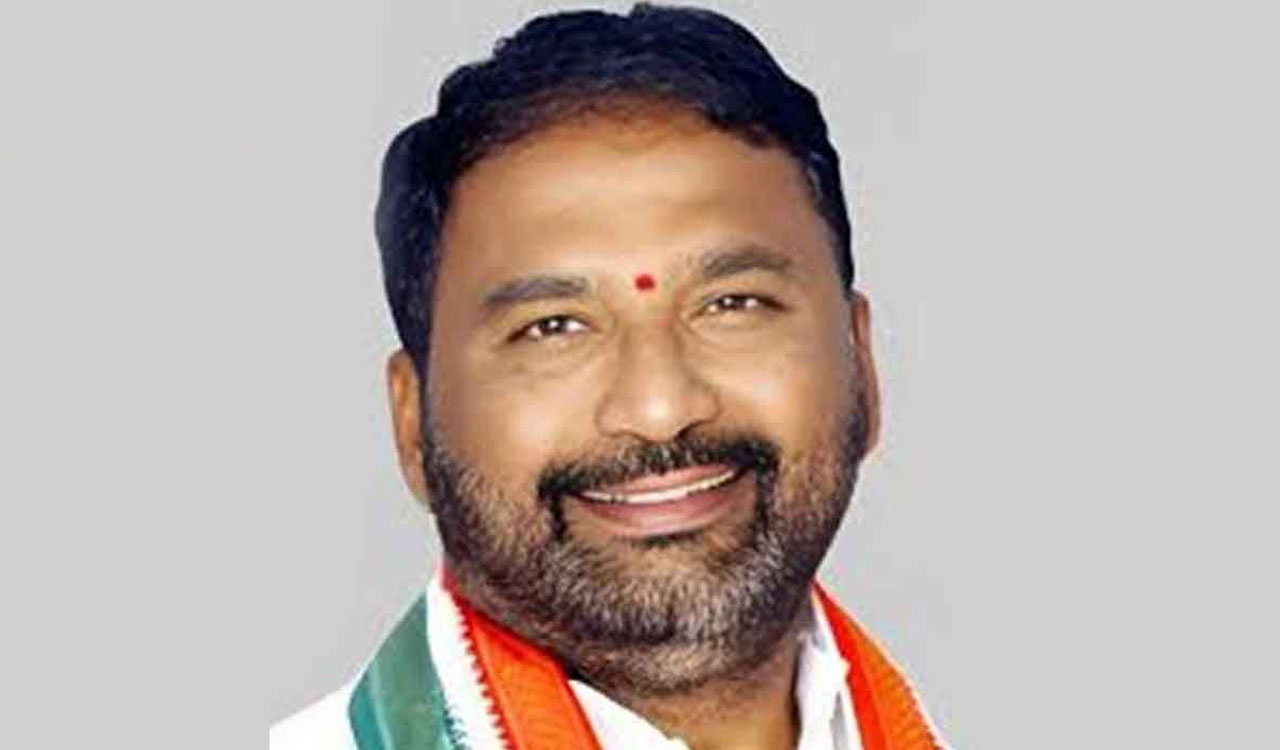 MINISTER VAKITI SRIHARI