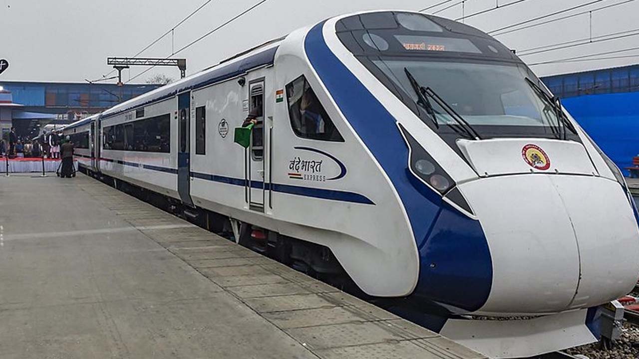 IRCTC Launches Kacheguda-Yesvantpur Vande Bharat of 16 Coaches