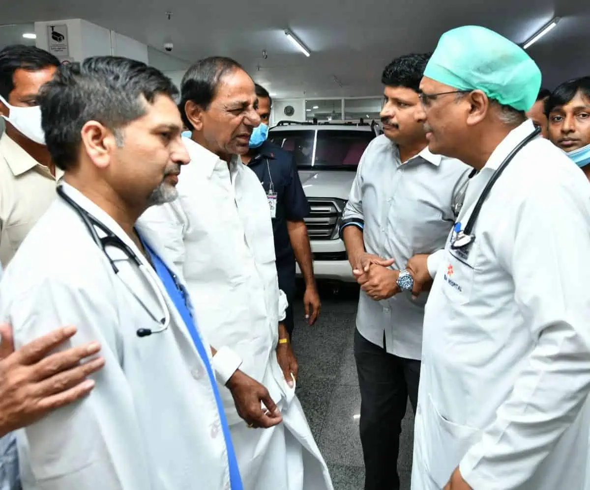 KCR unwell shifted to Yashoda Hospital