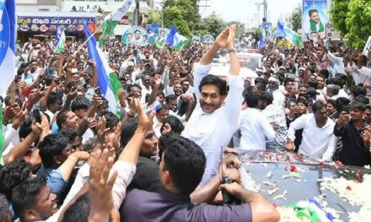 Jagan's visit to Chittoor district today only 500 people allowed