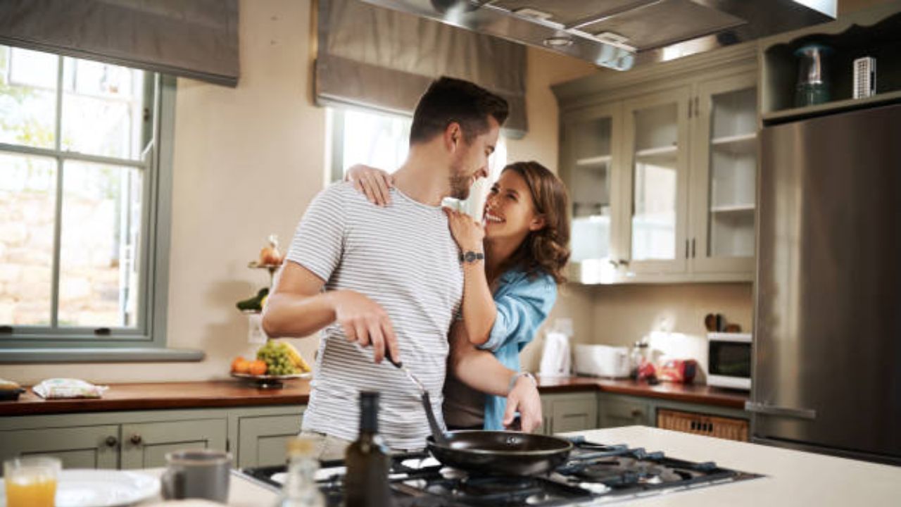 Couples Who Cook Together, Stay Together – 5 Surprising Benefits!
