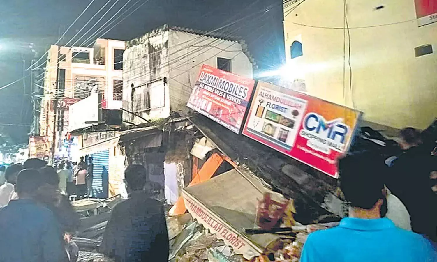 Gas cylinder explodes in Medchal