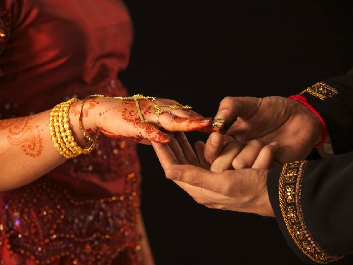 It is a crime to marry without knowing one's religion Government's sensational decision