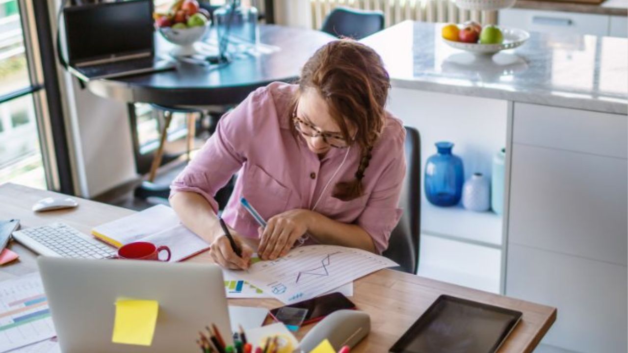 Simple Tips to Beat Afternoon Laziness After Lunch