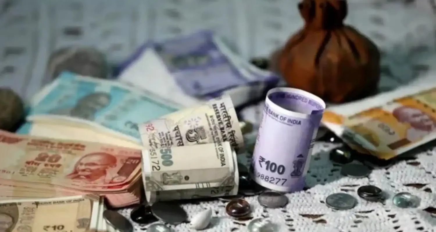 Rupee dropped to 88.29 against the US dollar