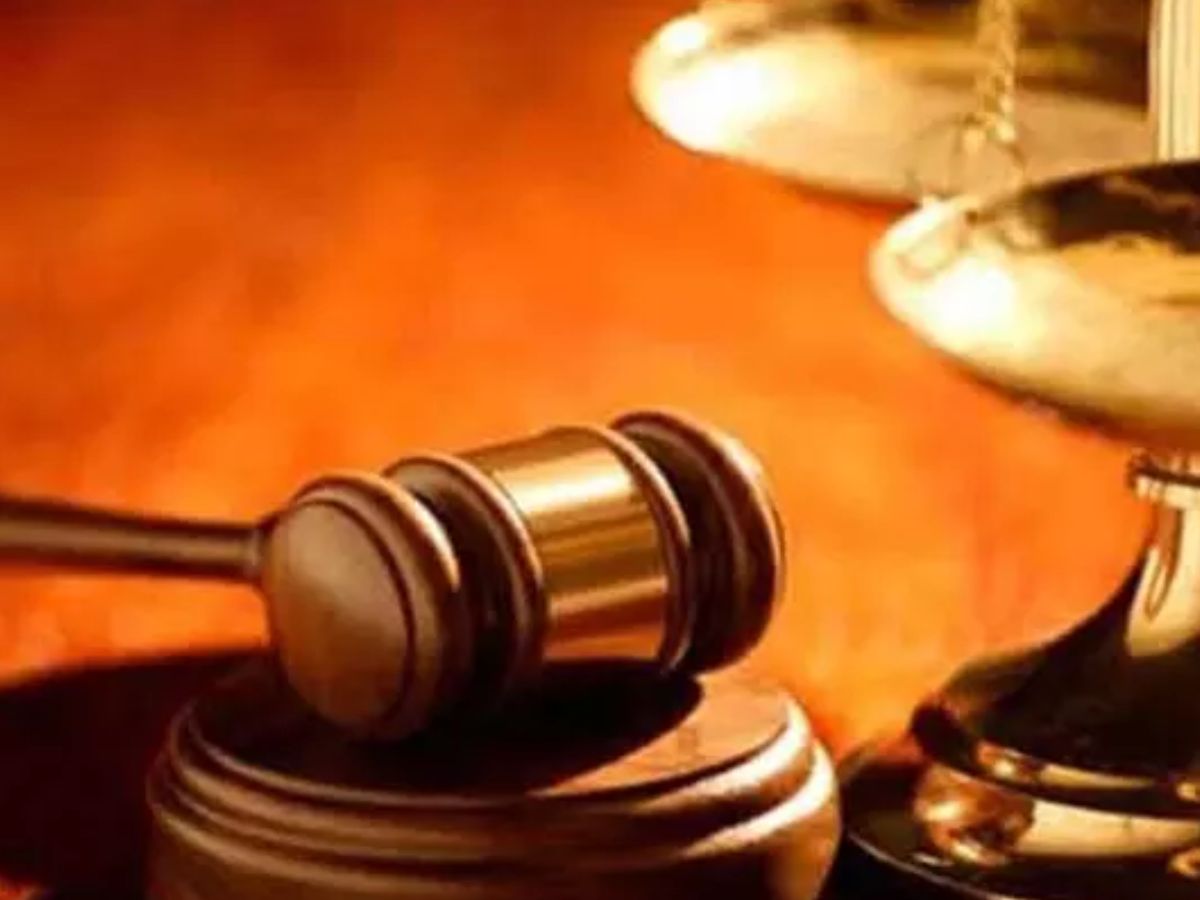 Supreme Court clarifies that a woman who is able to work should not seek maintenance from her husband after divorce