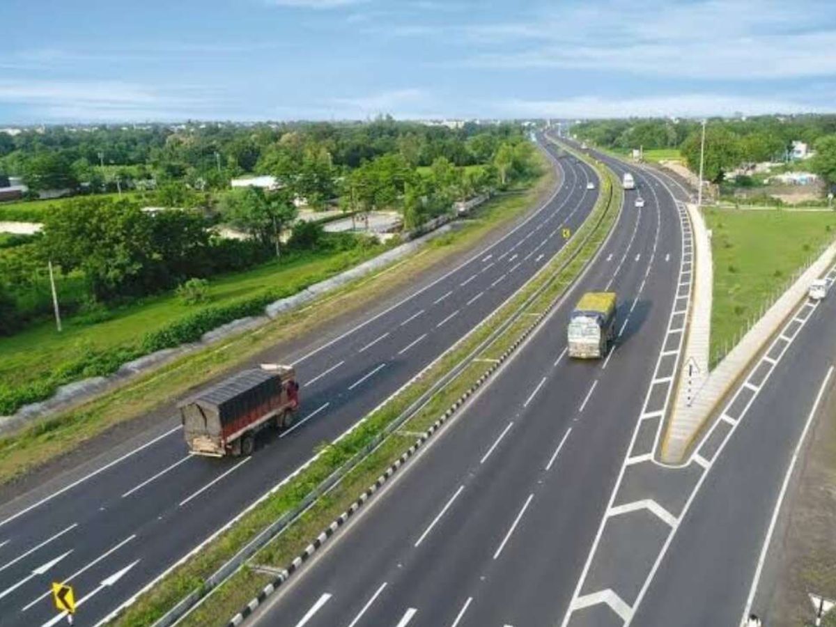 Visakhapatnam Beach Road to Bhogapuram Airport 6-lane road