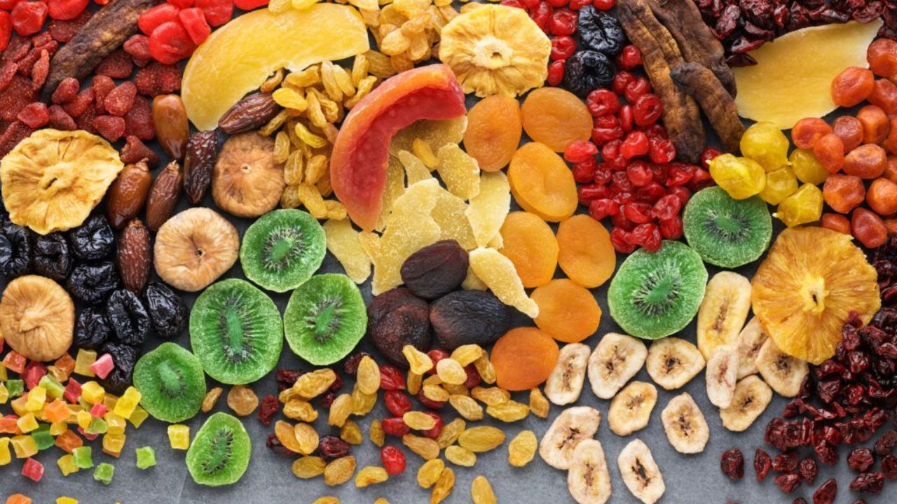 4 Amazing Dry Fruits That Give Instant Energy Without a Heavy Meal!
