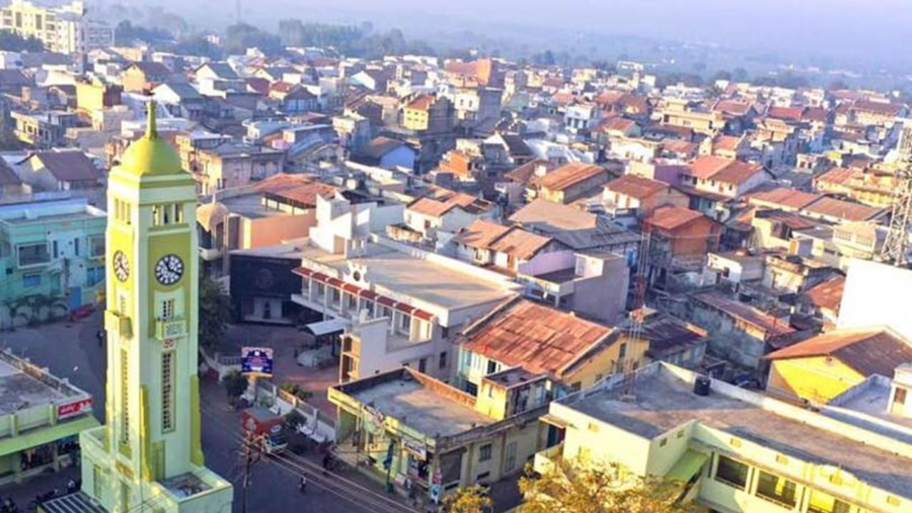 Every Home Has a Luxury Car! The Astonishing Story of Dharmaj Village in Gujarat