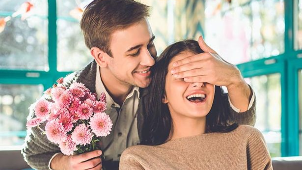 A Smart Communication Trick to Stop Small Issues from Exploding