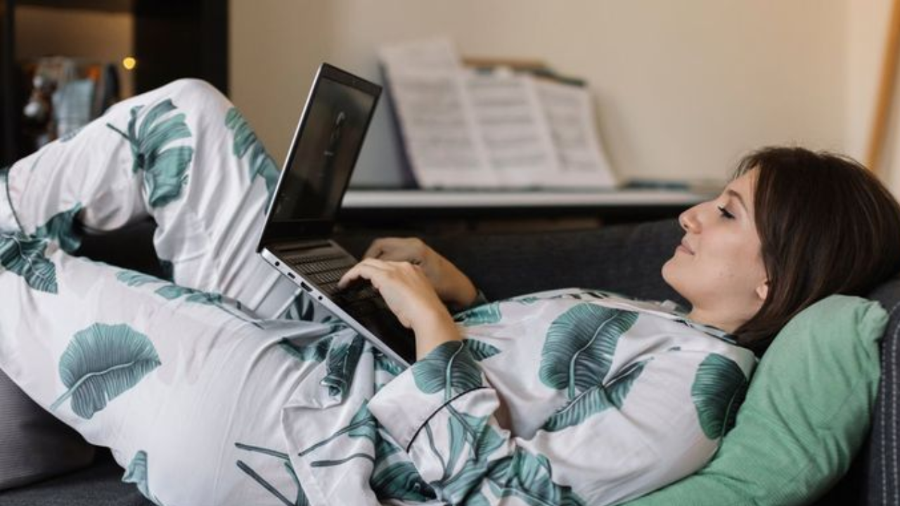 Laptop Overheating Too Much? Here’s the Hidden Damage of Using It on Your Bed