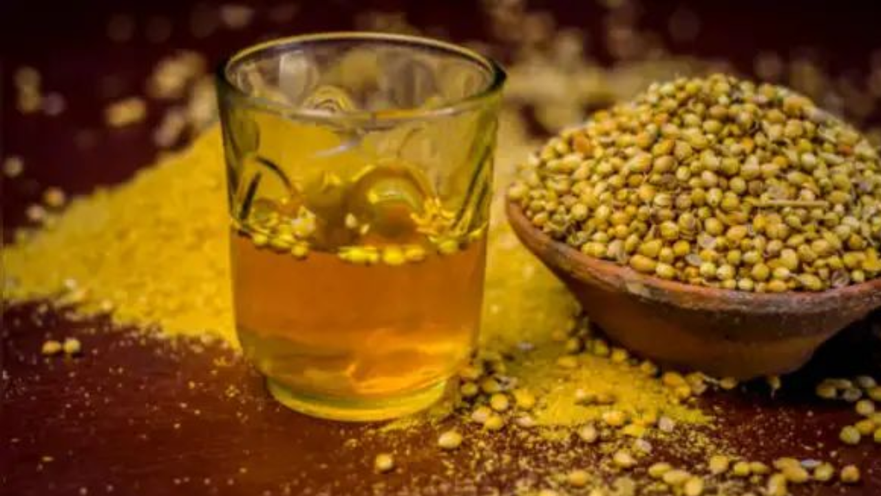 According to Ayurveda, Drinking Water This Way Clears All Toxins