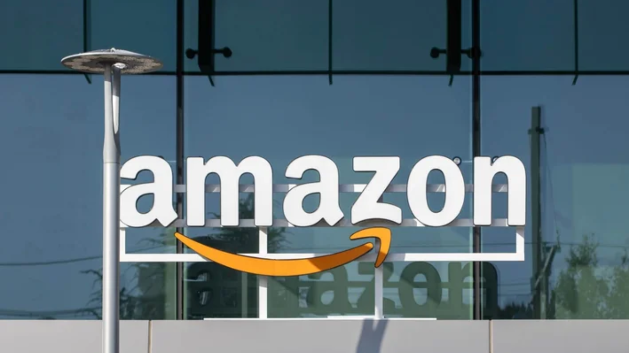 Amazon Shock: Company Cuts 16,000 Jobs at Once