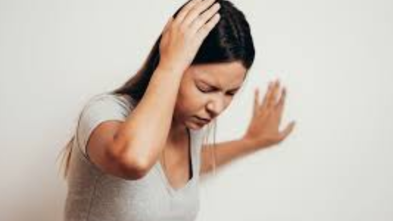 Understanding Vertigo: Causes, Key Symptoms, and Safety Tips