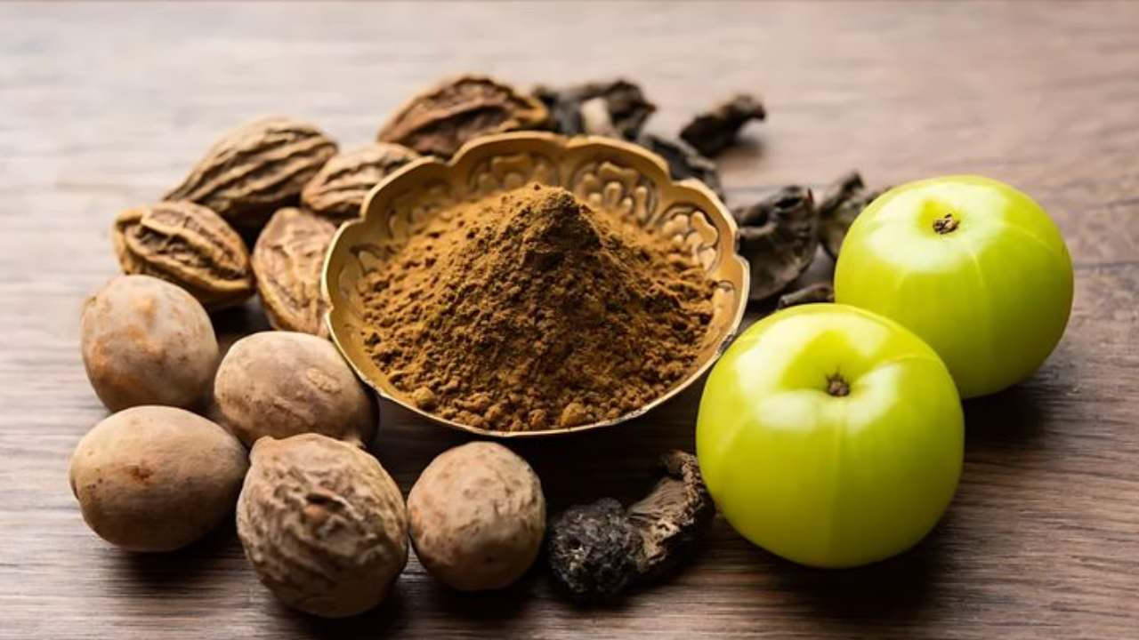 Triphala Kashayam Before Bed: Does It Help Improve Health and Control Weight?