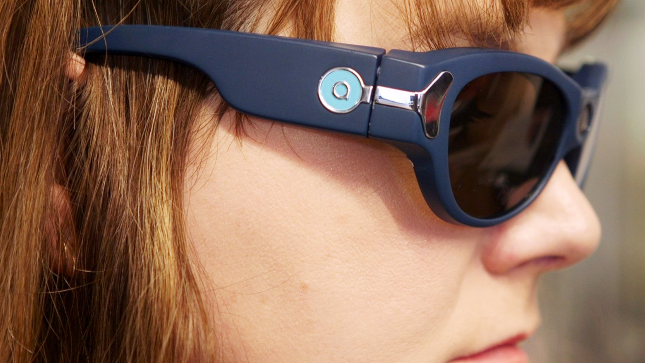 AI Smart Glasses Transforming Lives of the Visually Impaired