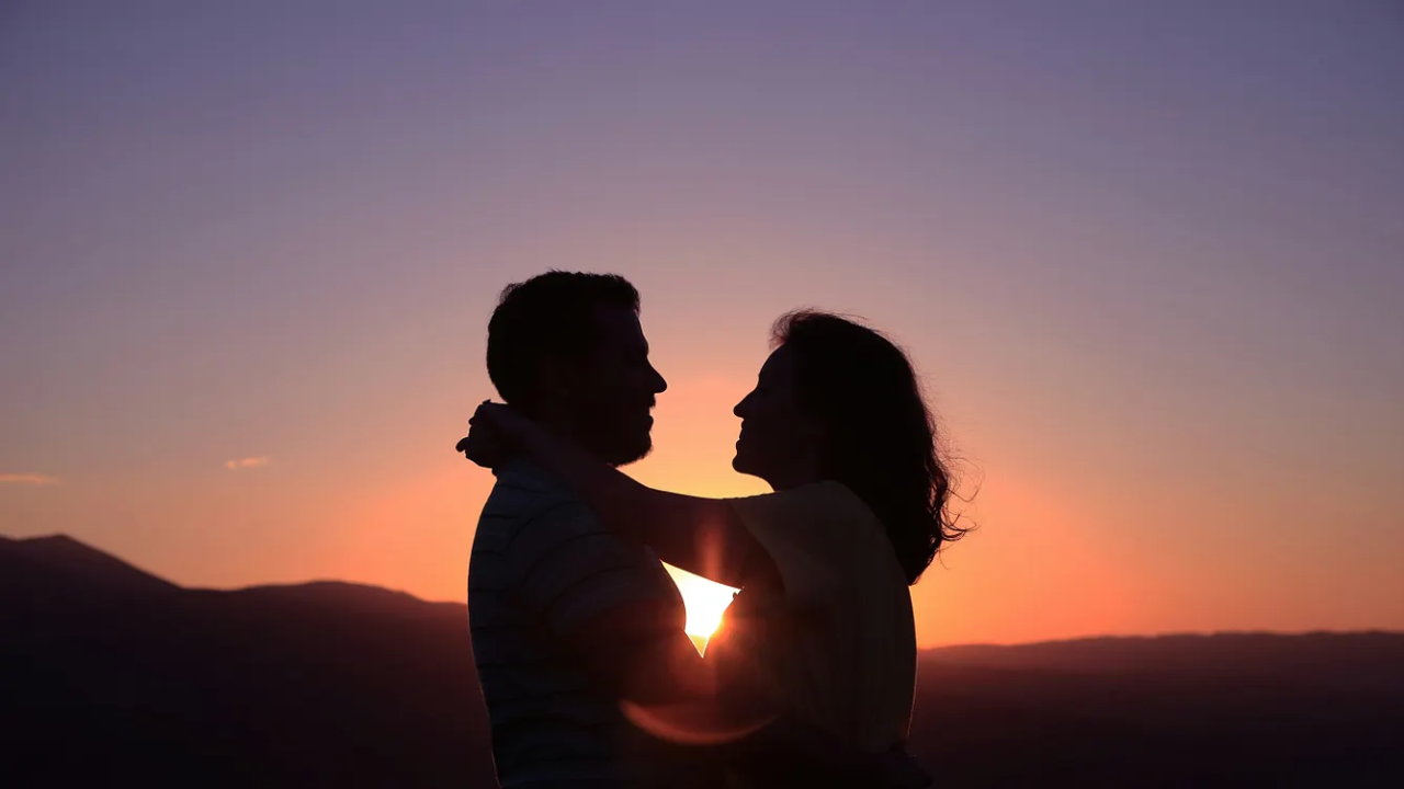 After Ghosting, ‘Ghostlighting’ Is the New Dating Red Flag – Experts Warn!