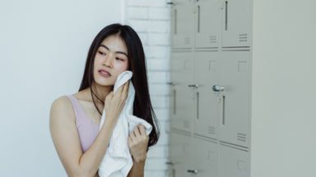 Does Sweating Damage Your Hair? Easy Tips to Protect It!