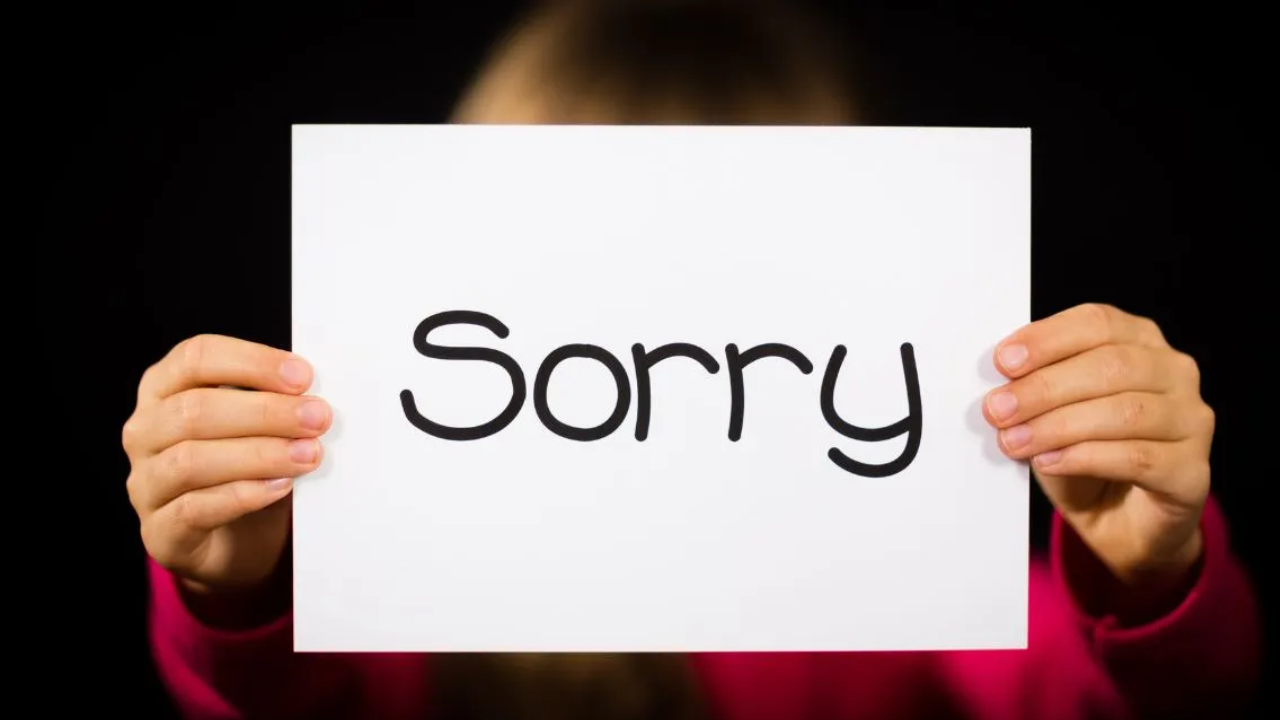 Saying Sorry for No Reason: Why This Trend Is Going Viral