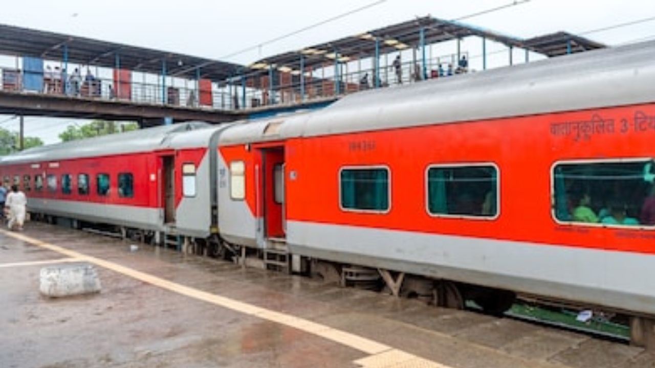 Lost Your Belongings on a Train? Here’s How to Recover Them