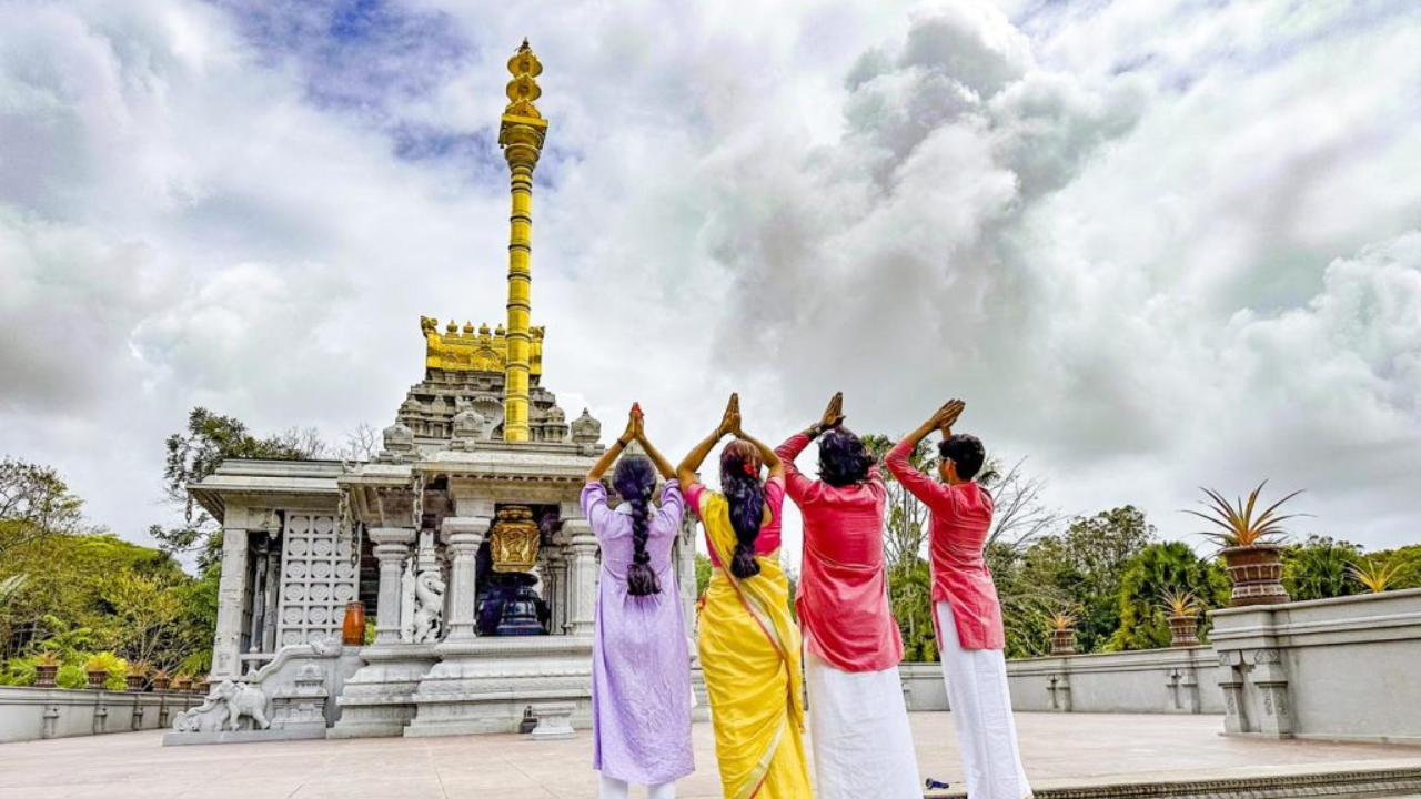 Temple Visit Rules: What You Should Never Do After Darshan